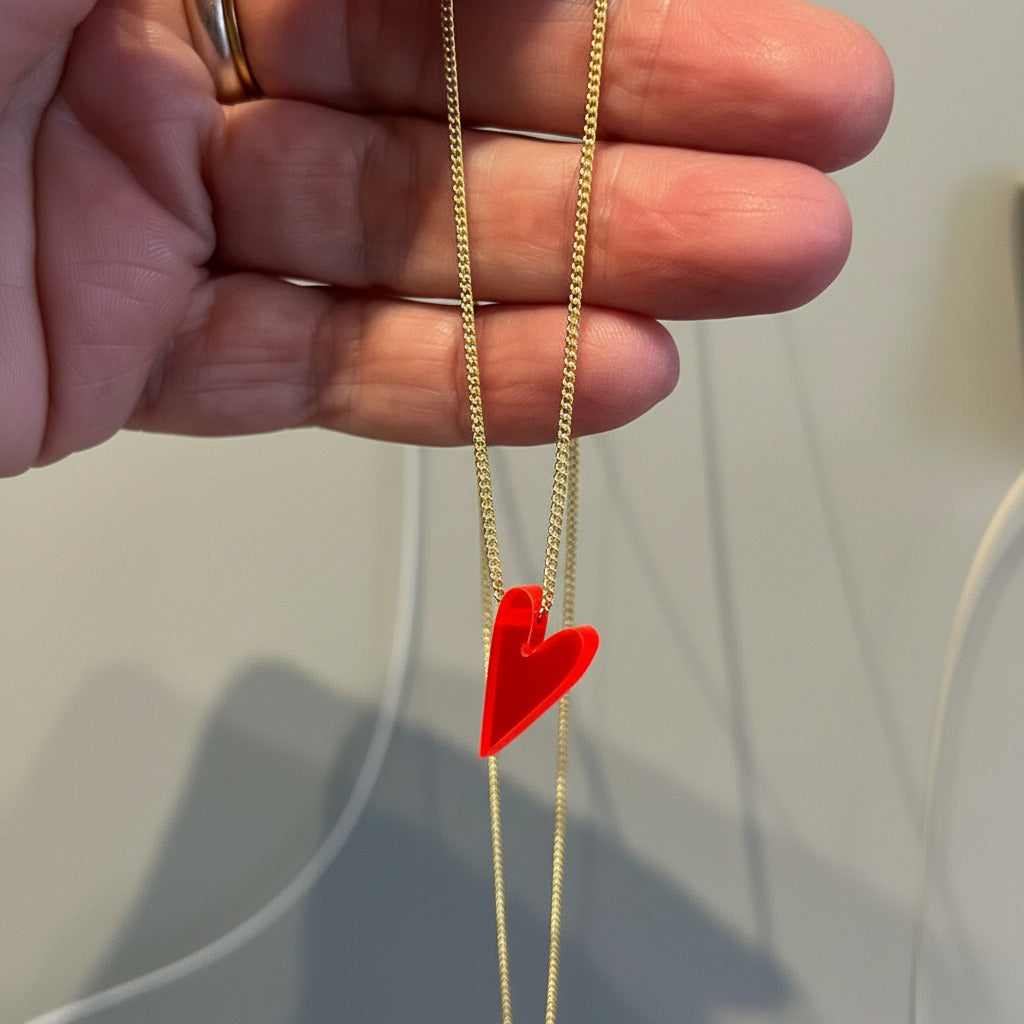 Kette "Herz" Plexiglas Rot