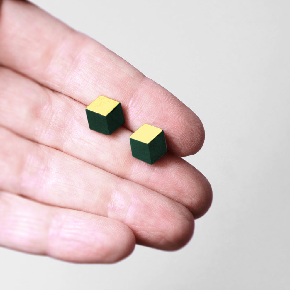 Ohrstecker Cube "Ambivalenz" Dunkelgrün/Gold small