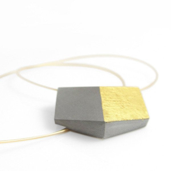 Kette Cube Wire "Ambivalenz" Grau