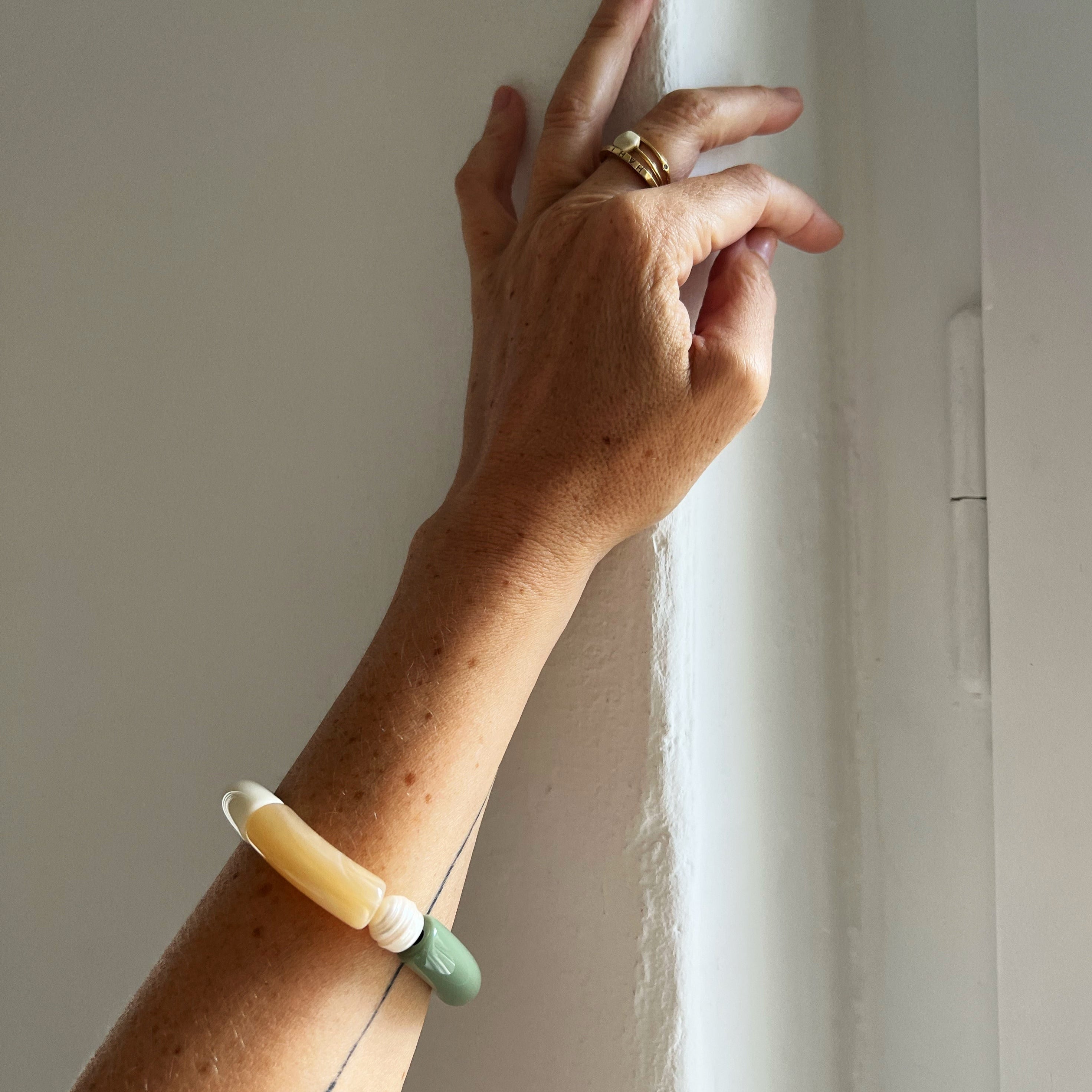 Armband elastisch Acryl
