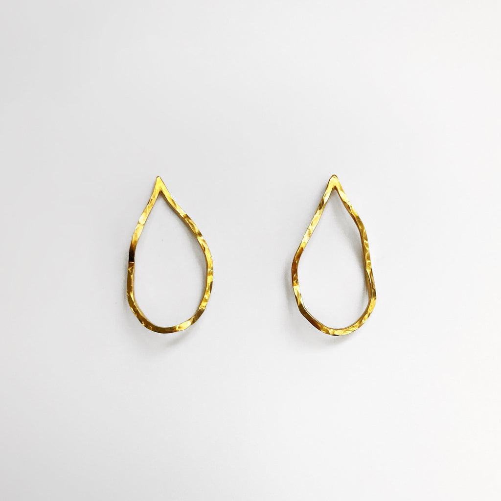 Ohrstecker „Wabi-Sabi“ Tropfen, Gold
