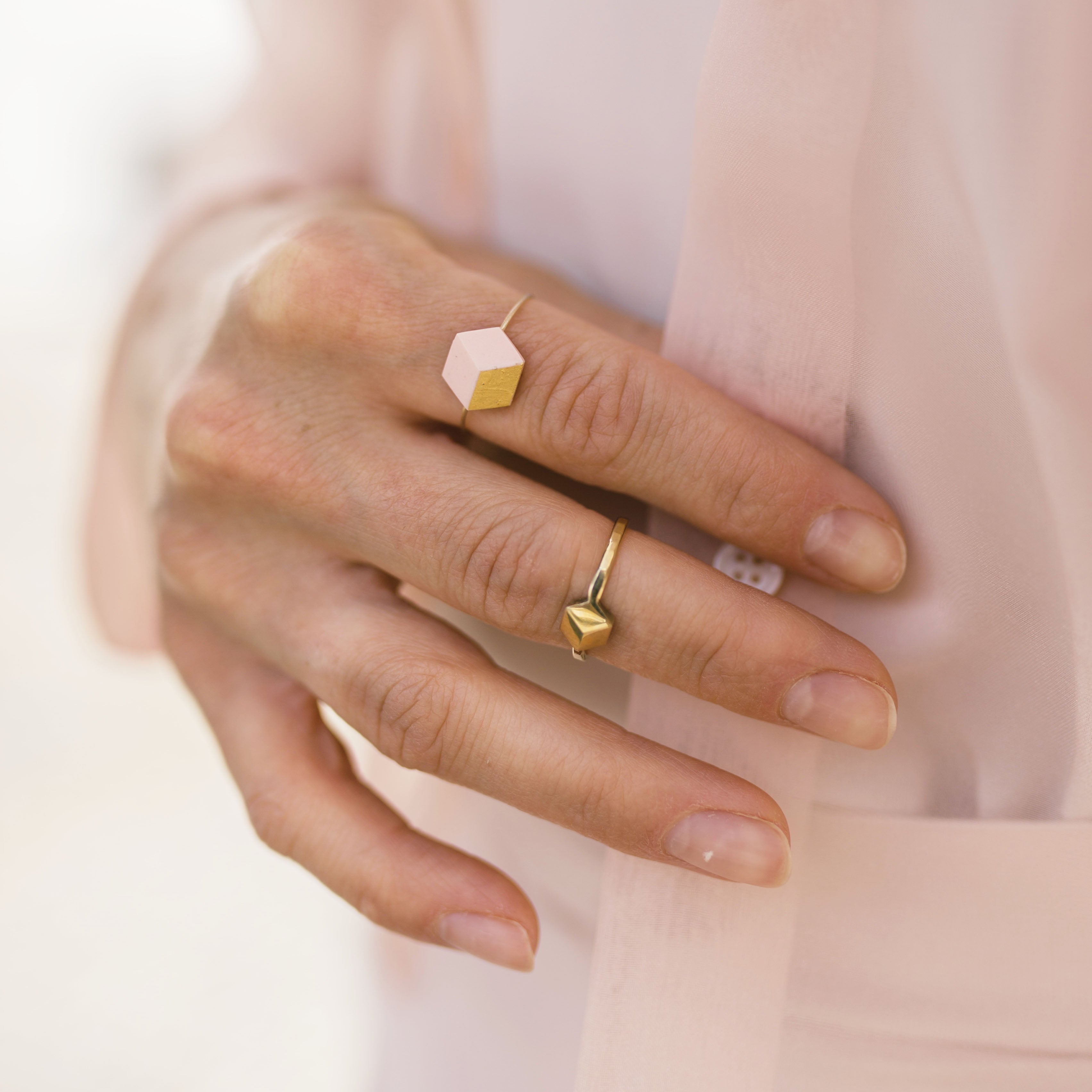 Ring Cube "Ambivalenz" small Rosa-Gold